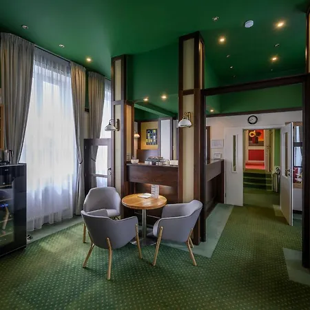 فندق Zelena Marina 4*