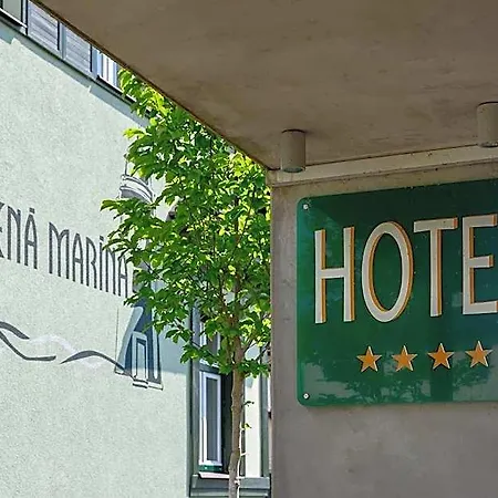 Zelená Marina Hotel 4*