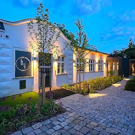 Zelená Marina Hotel 4*